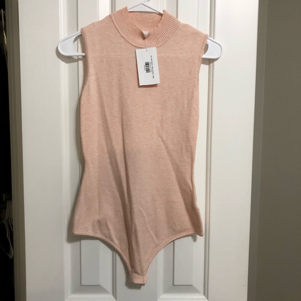 NWT sleeveless bodysuit